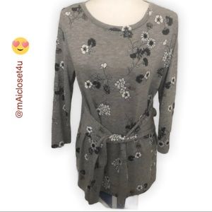 🥳🎈Liz Claiborne Floral long Sleeve Top - Size M